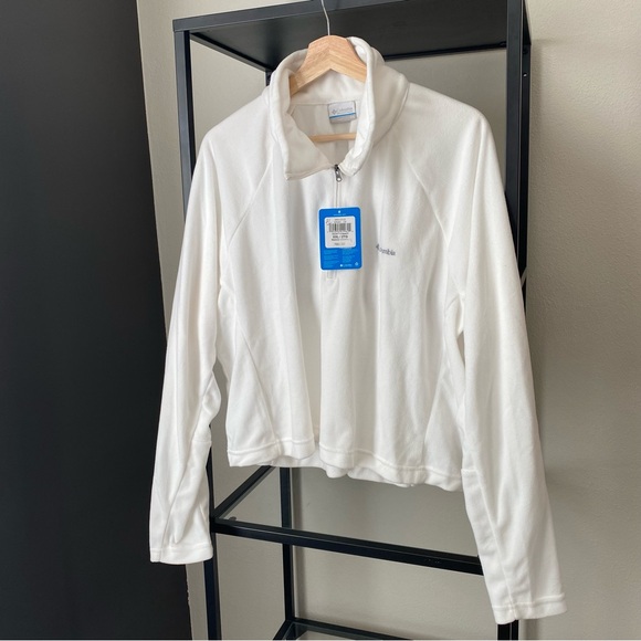 Columbia Tops - NWT Columbia Glacial Cropped Fleece Pullover